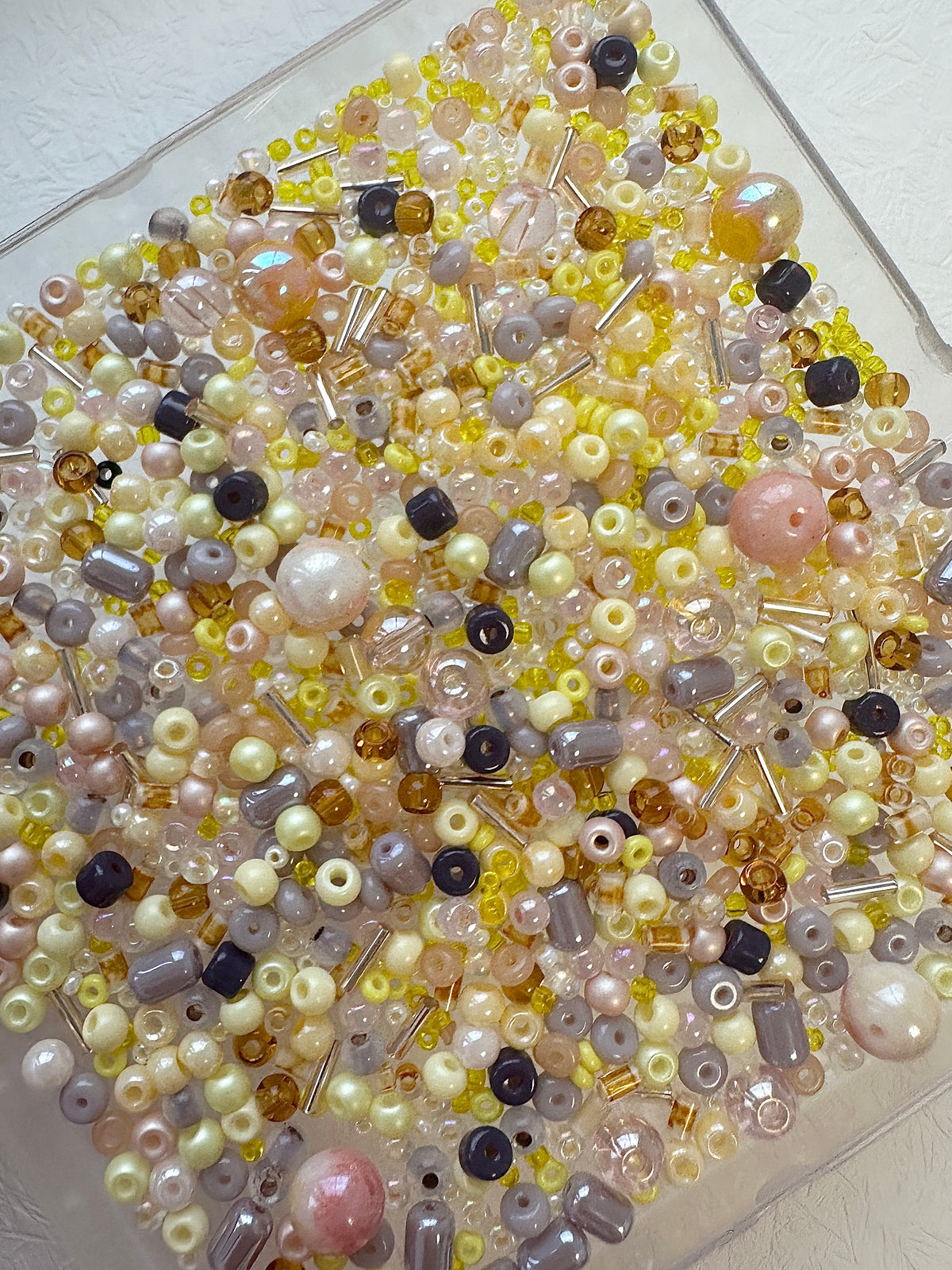 Mixed beads Soup 50g/ Yellow and Rose
