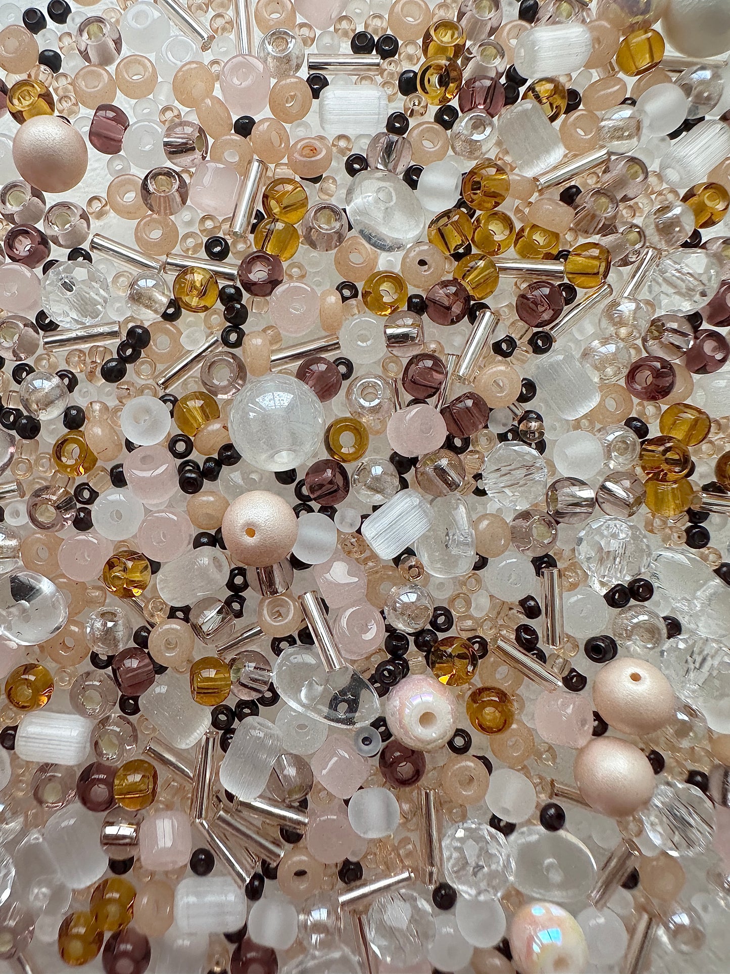 Beads Mixes 50g/Beige and Rose