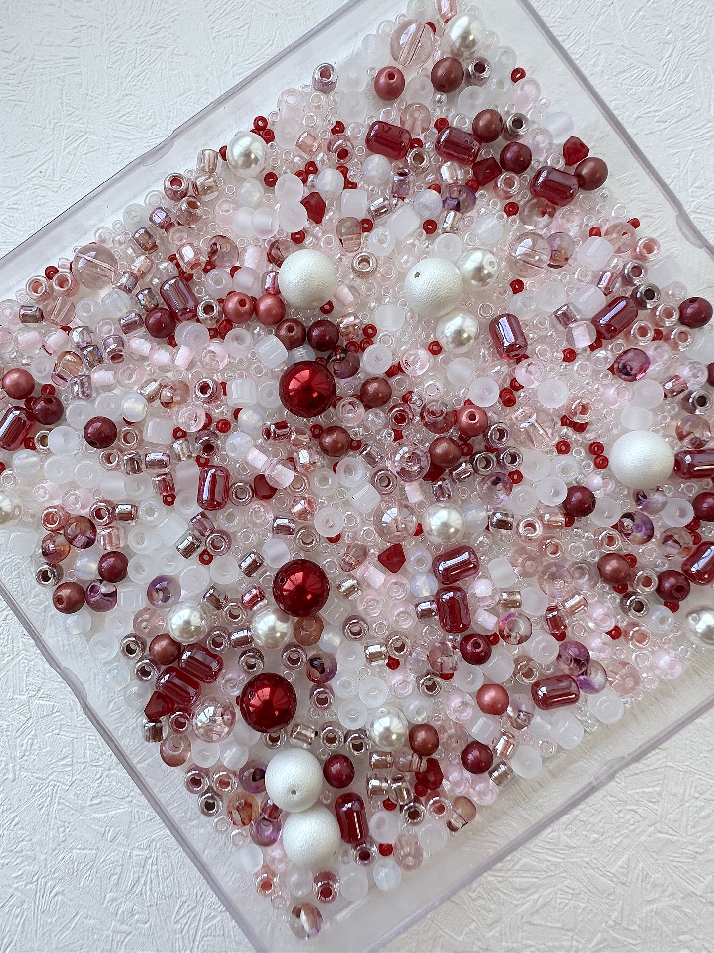 Beads mix 50g/mixed bead soup/red and white/assorted beads for crafting