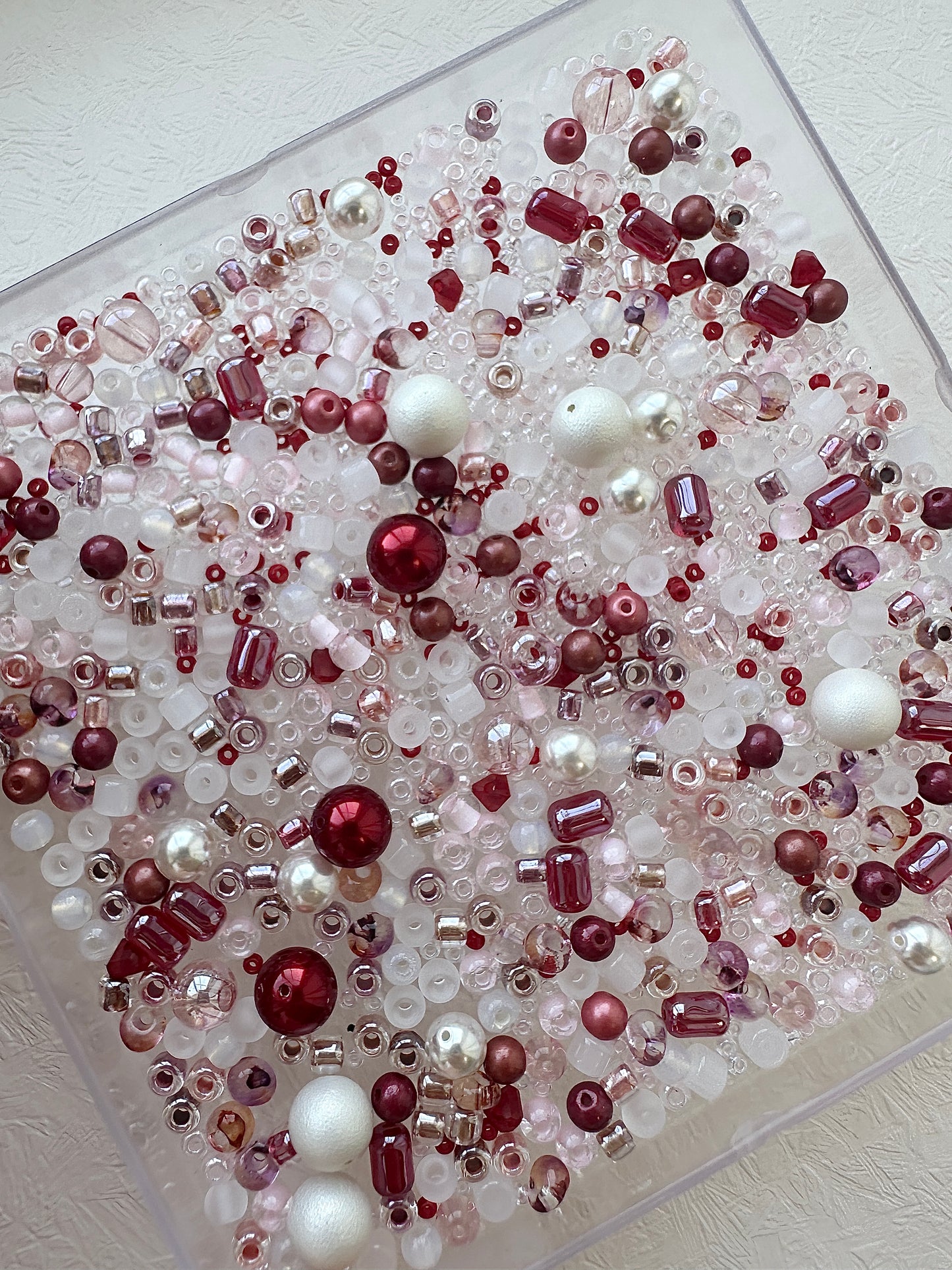 Beads mix 50g/mixed bead soup/red and white/assorted beads for crafting