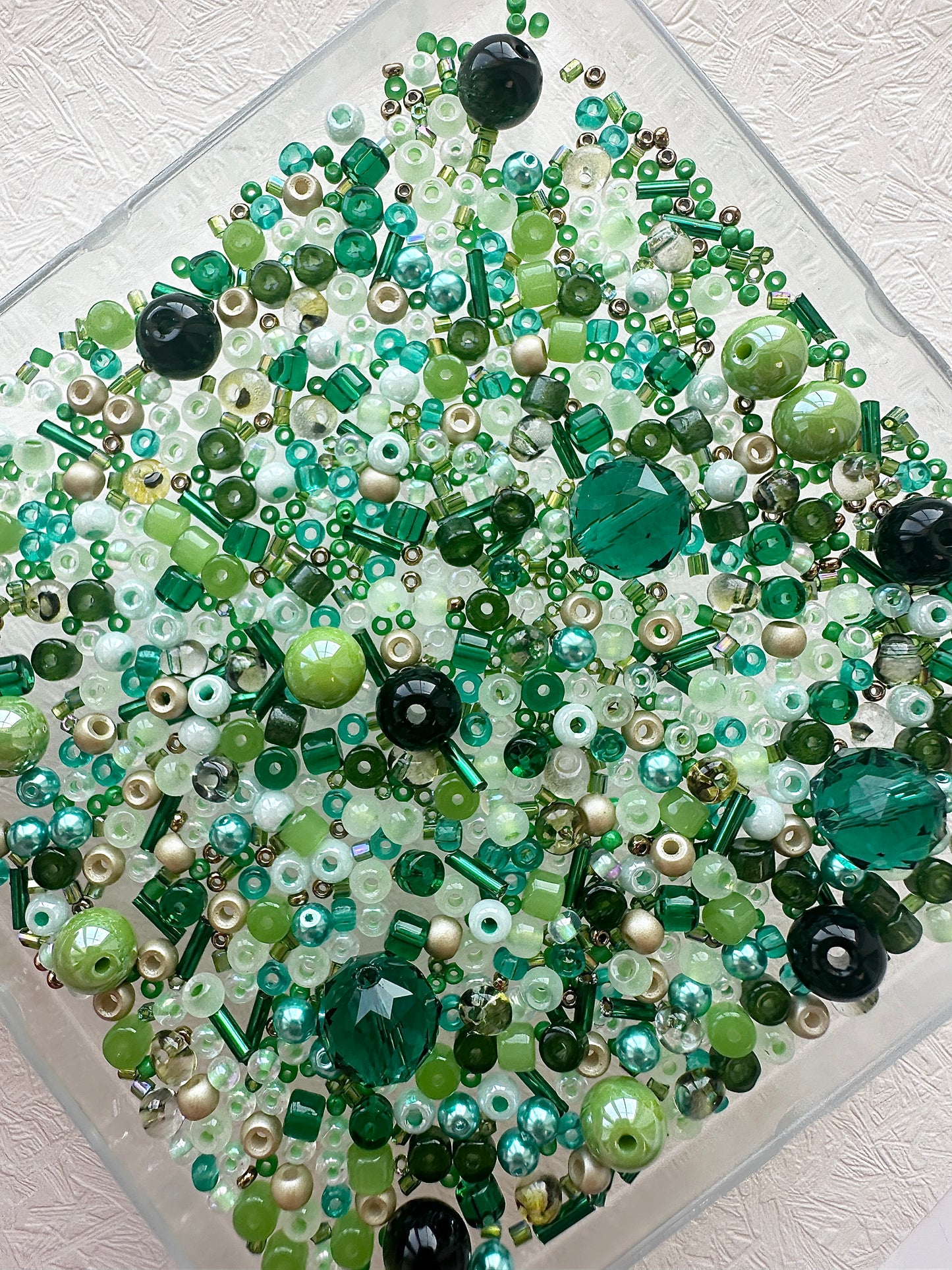 Mixed bead soup 50g/dark green