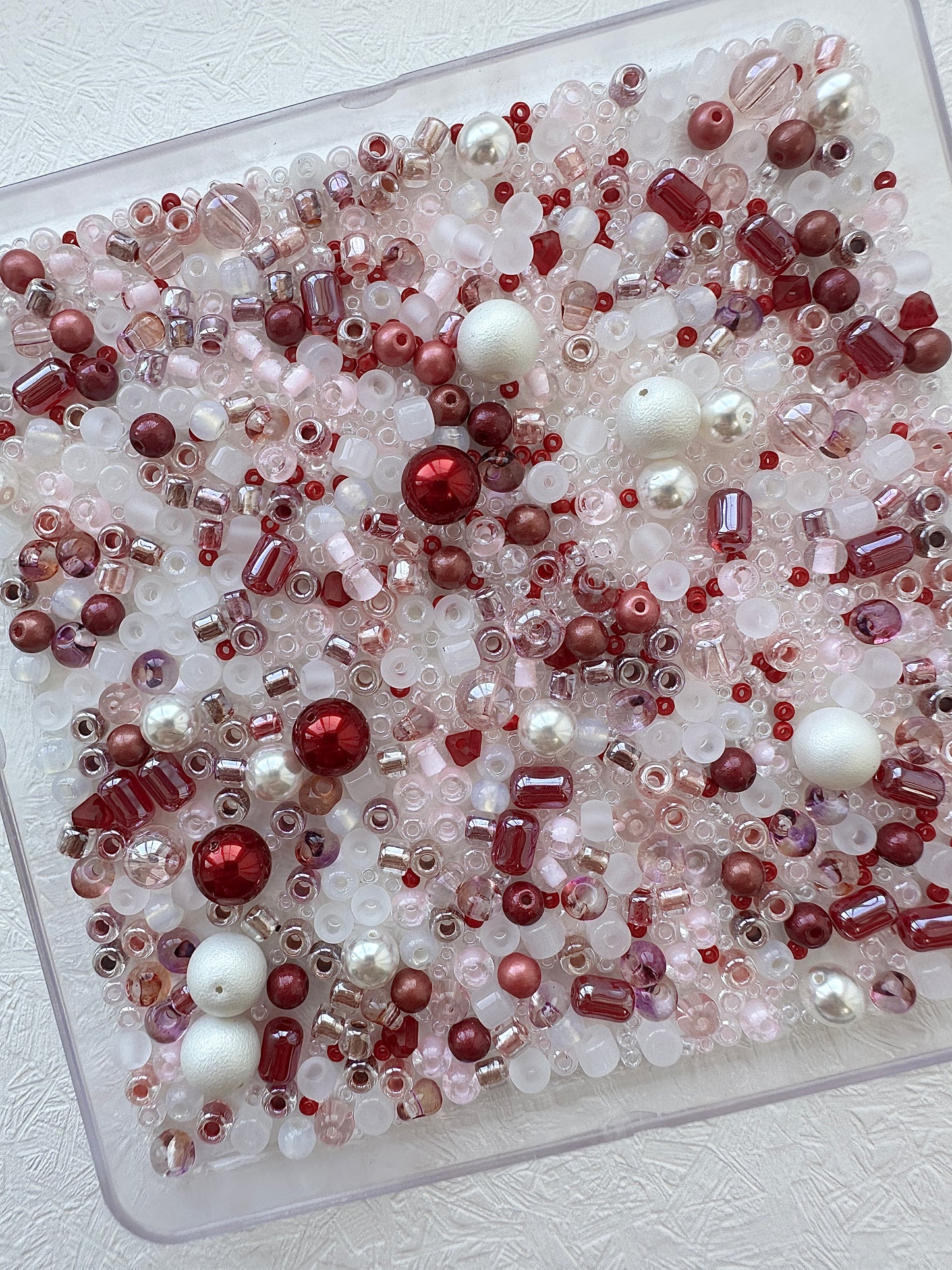 Beads mix 50g/mixed bead soup/red and white/assorted beads for crafting