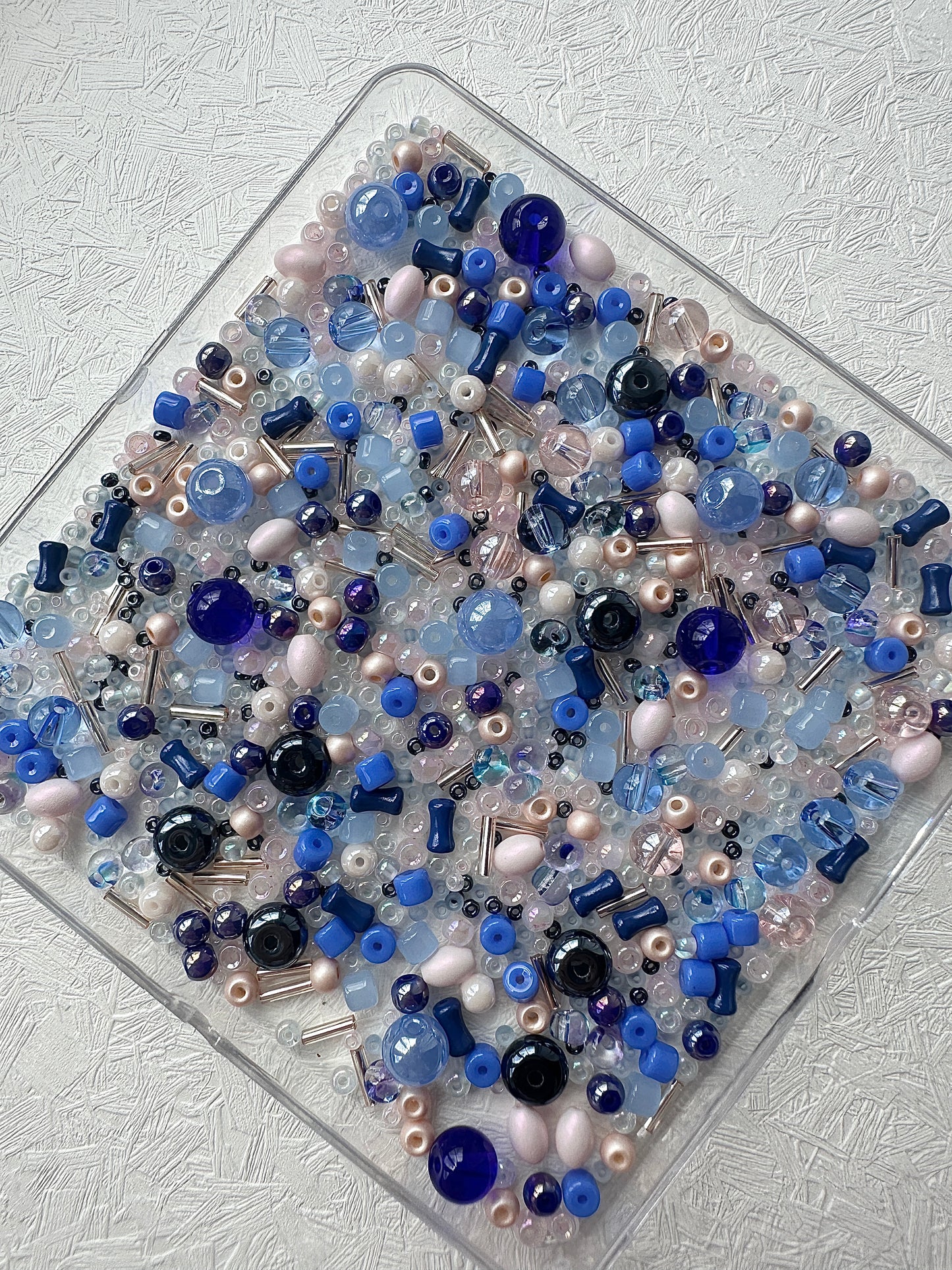 Beads Mix 50g/mixed bead soup/Navy and Rose
