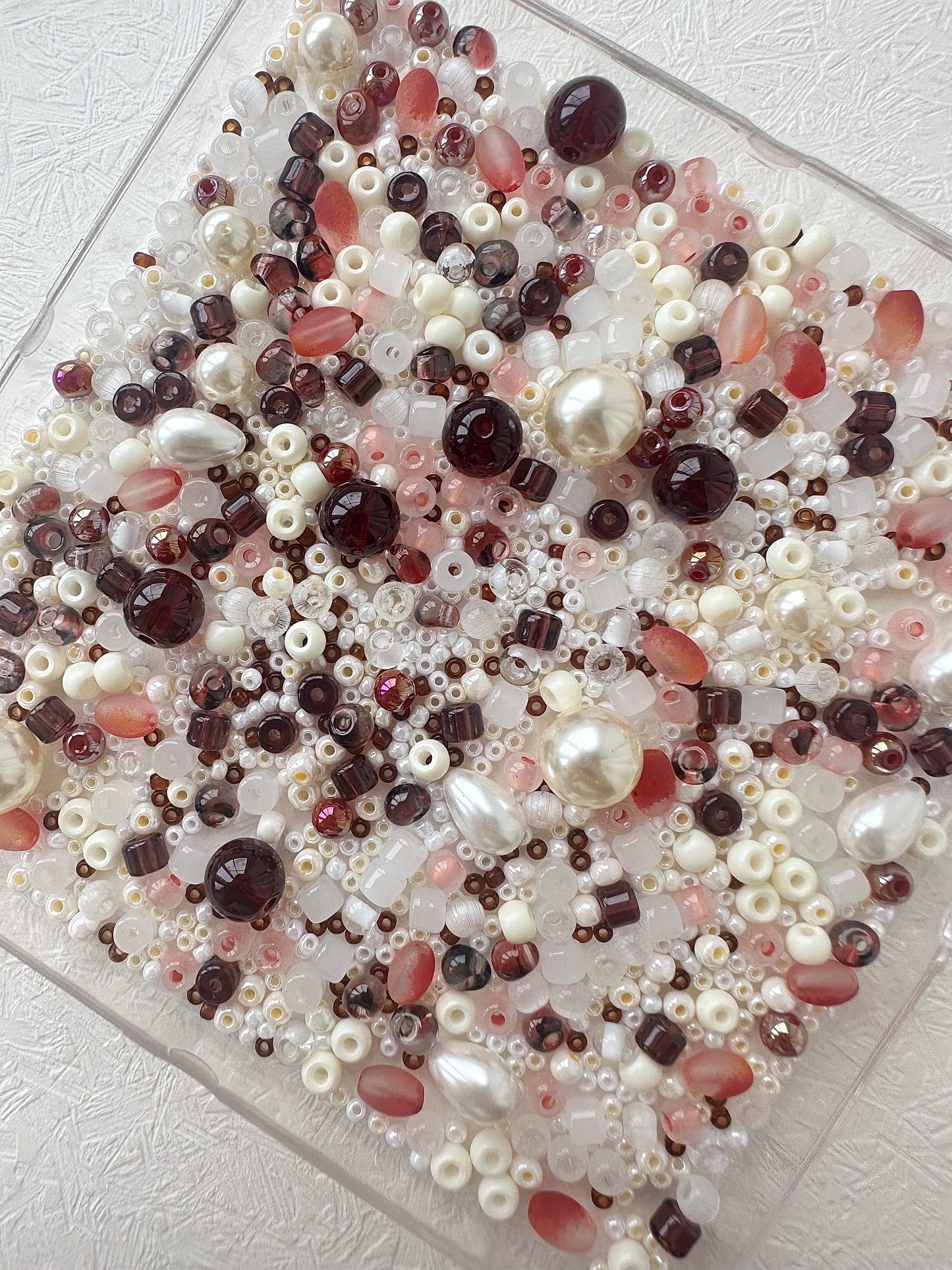 Mixed bead soup 50g/white and red