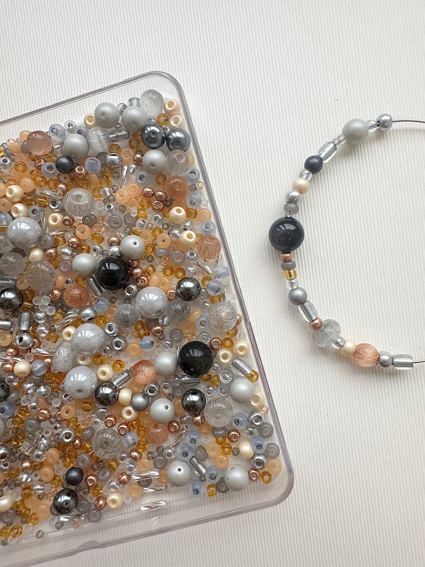 Beads Mix 50g/mixed bead soup/Grey and Apricot