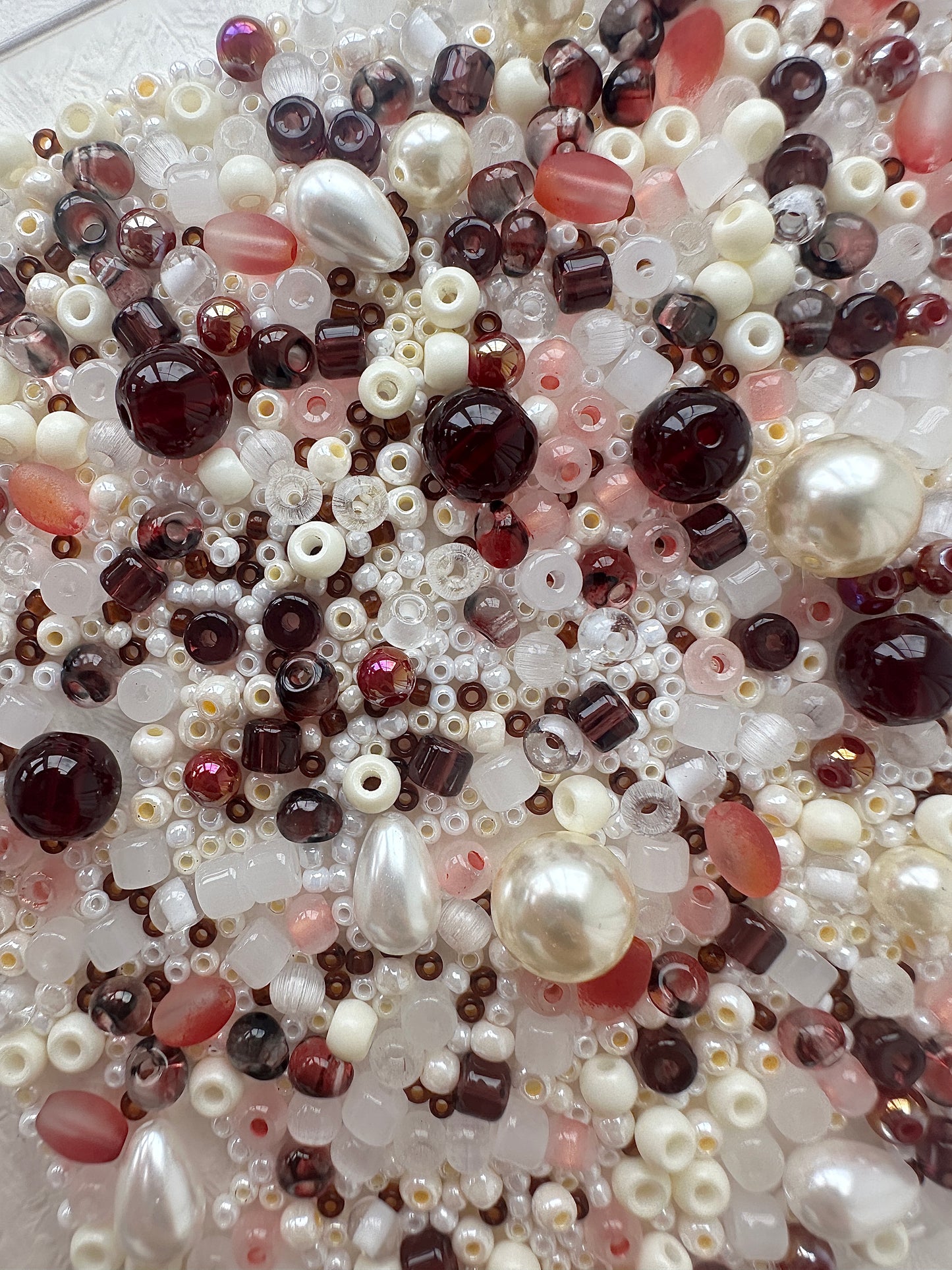 Mixed bead soup 50g/white and red