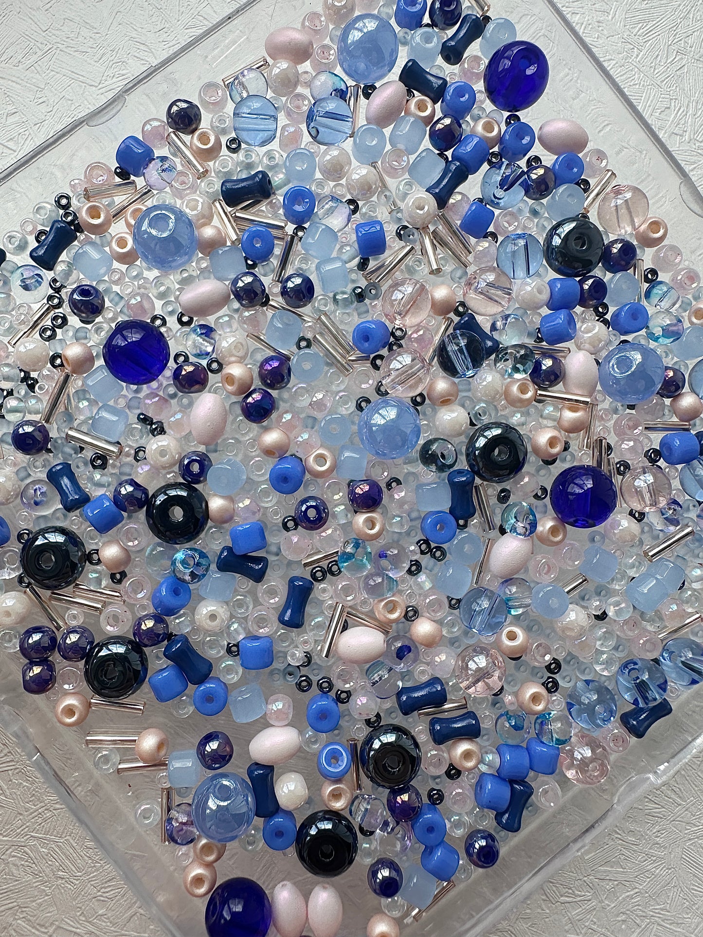 Beads Mix 50g/mixed bead soup/Navy and Rose