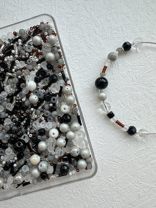 Clearance/mixed bead soup 50g/black and grey