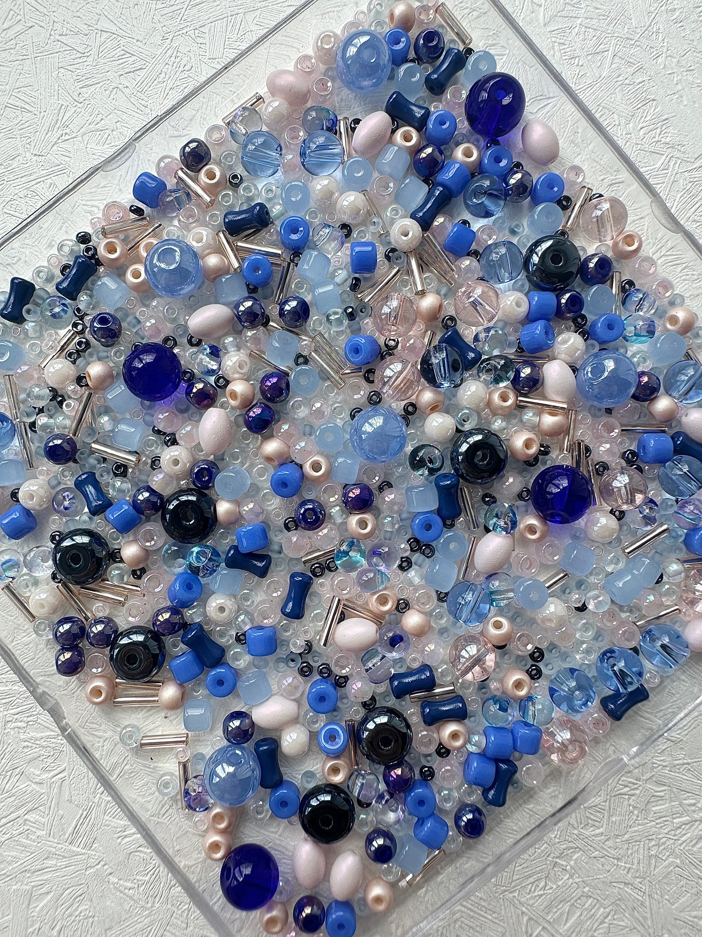 Beads Mix 50g/mixed bead soup/Navy and Rose