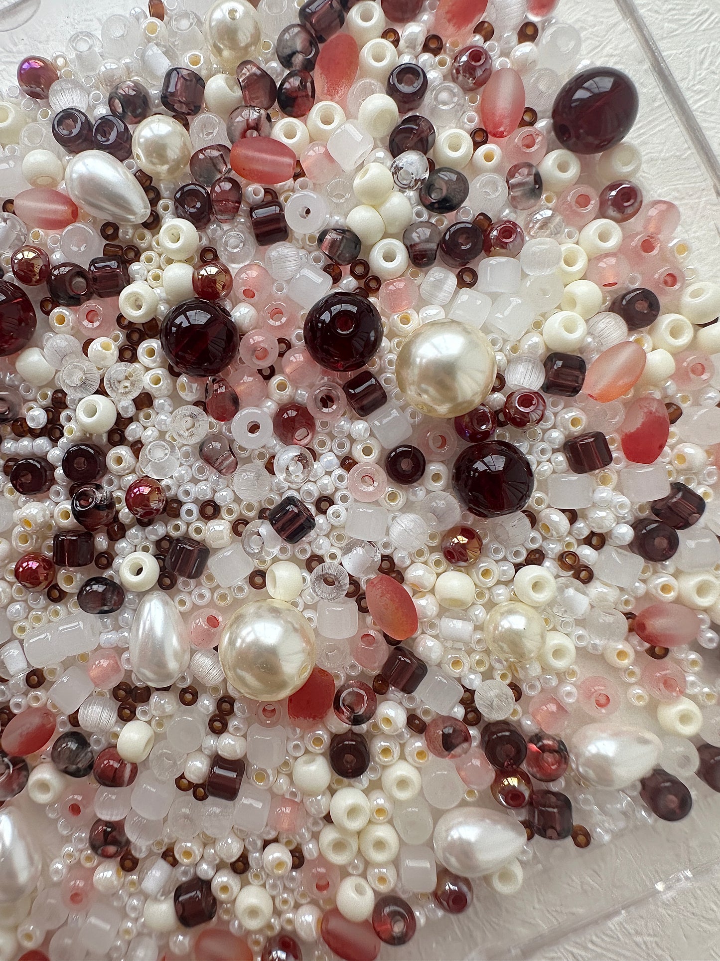 Mixed bead soup 50g/white and red