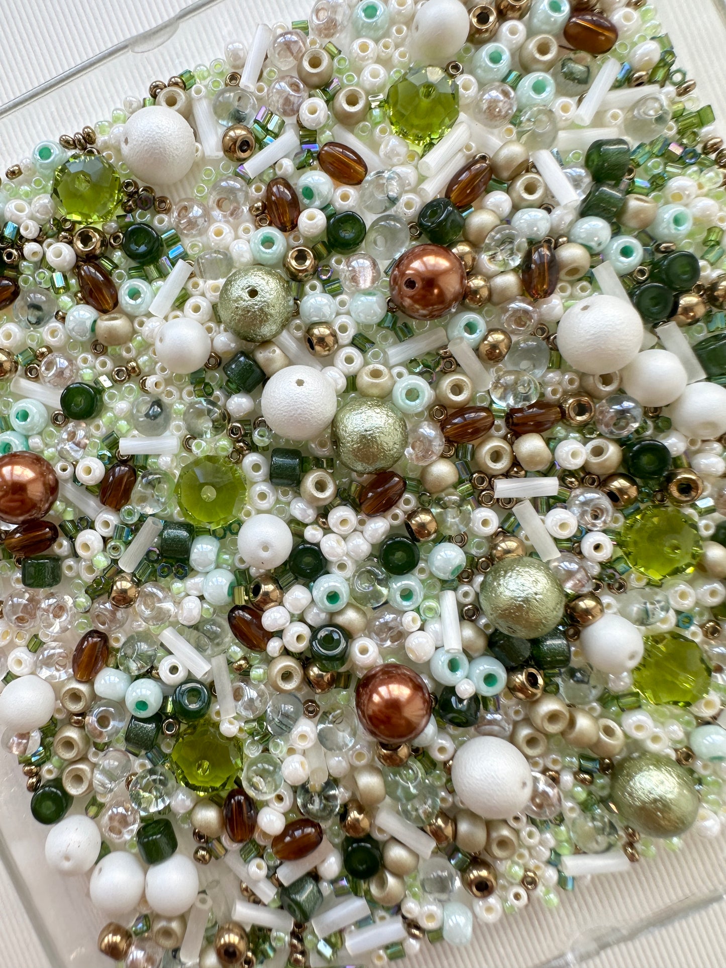 Mixed beads soup 50g/beads mix/Avocado Green