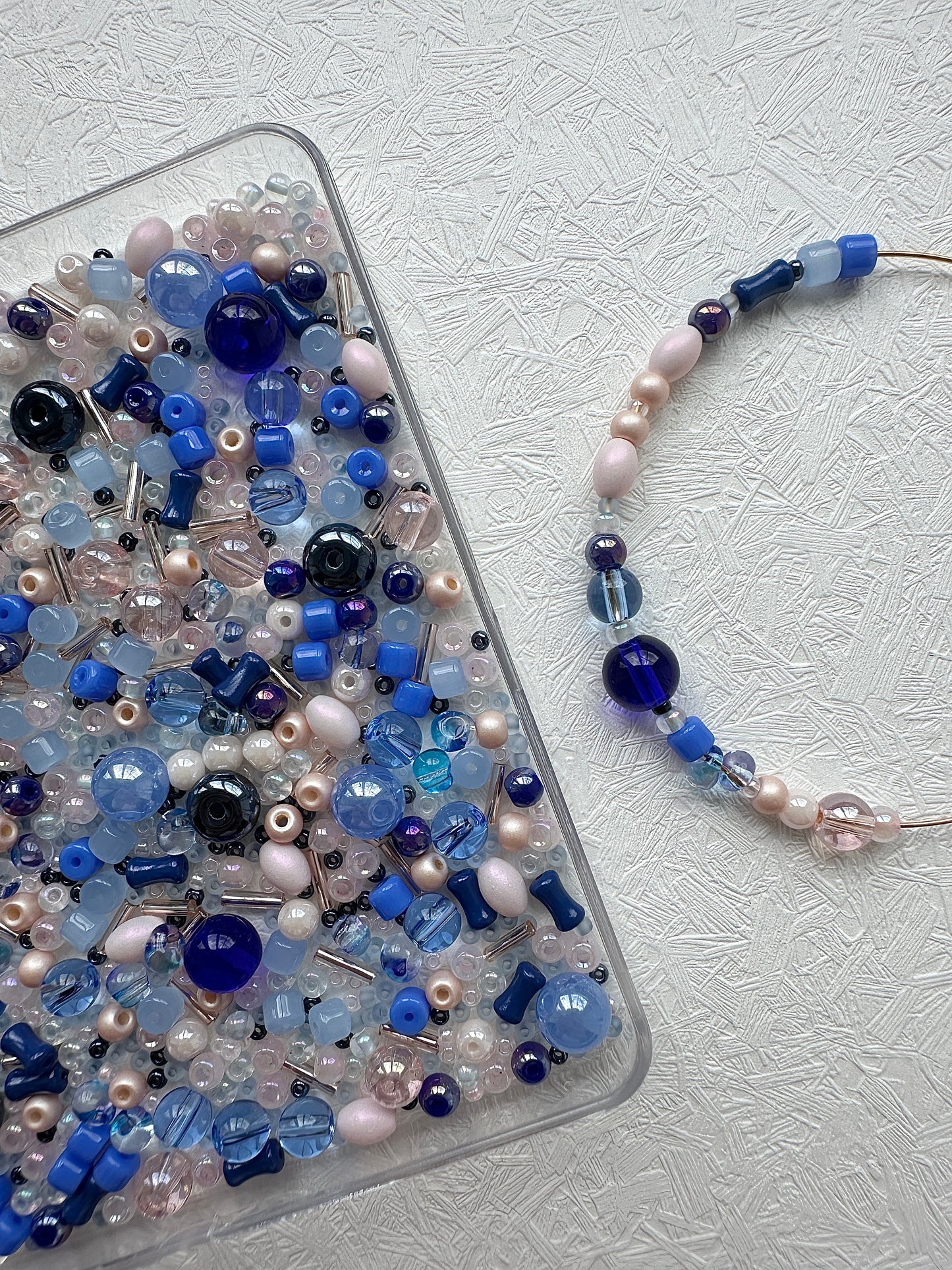 Beads Mix 50g/mixed bead soup/Navy and Rose