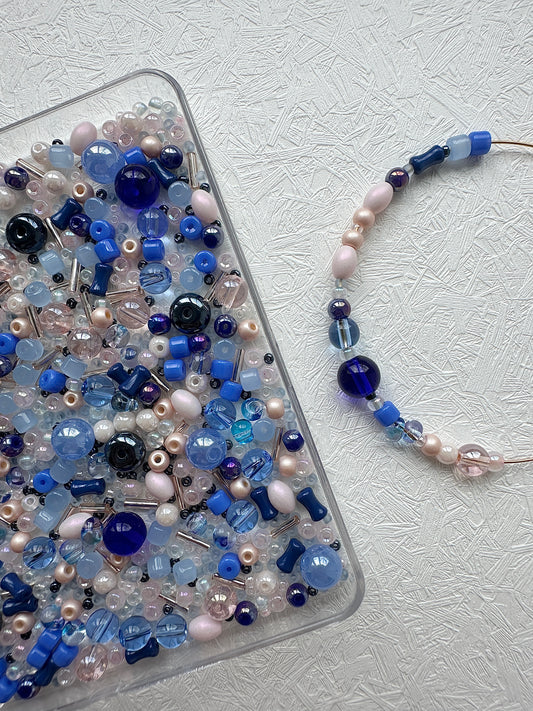 Beads Mix 50g/mixed bead soup/Navy and Rose