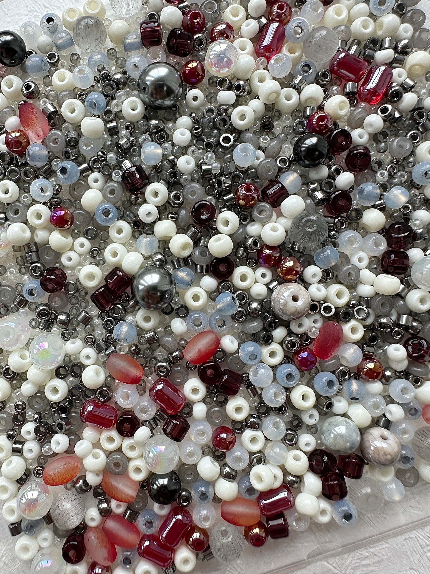 Mixed bead soup 50g/grey and burgundy