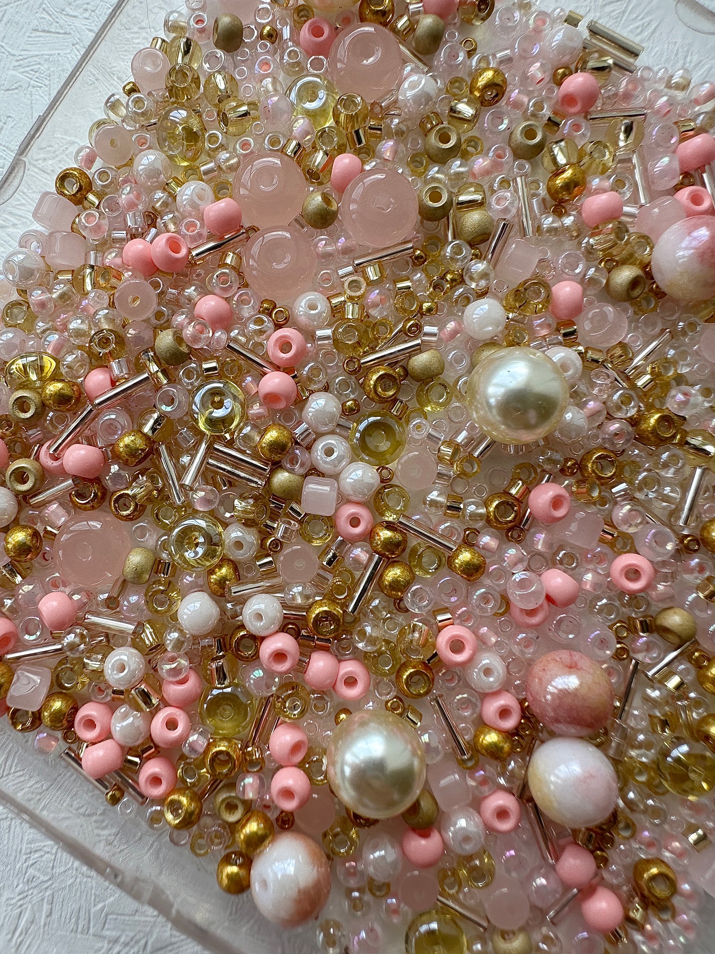 Mixed Beads Soup 50g / Pink and Golden