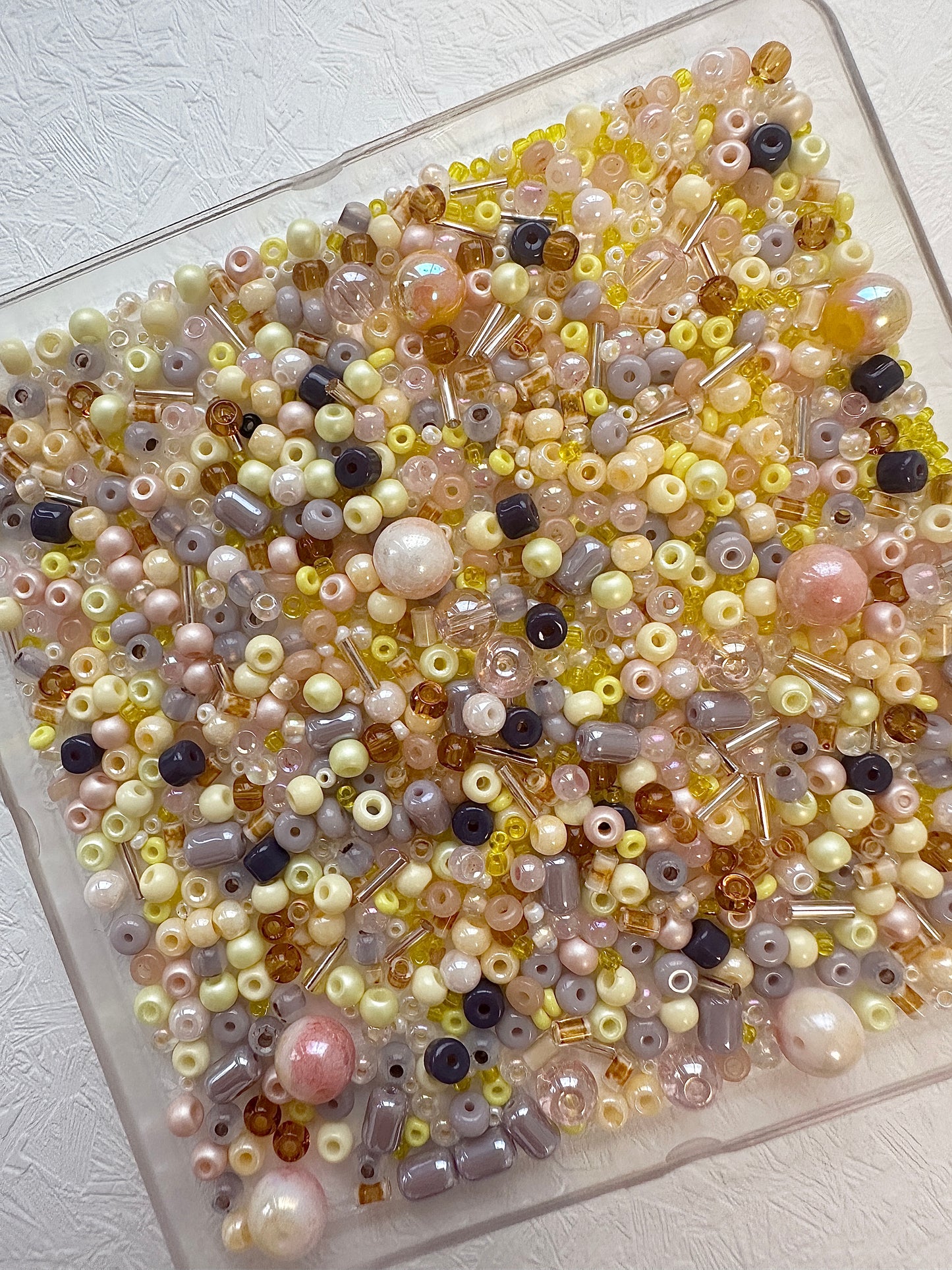 Mixed beads Soup 50g/ Yellow and Rose