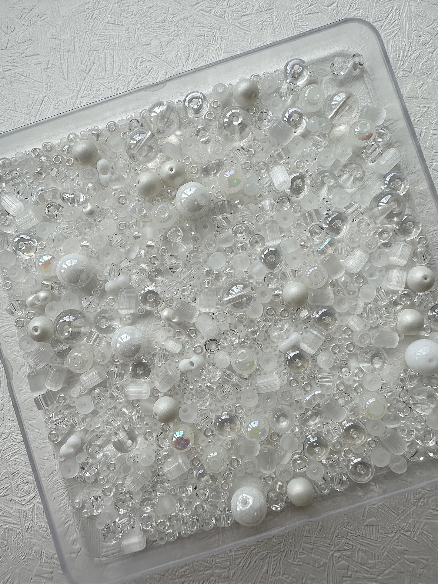 Mixed Bead Soup 50g/White and Clear