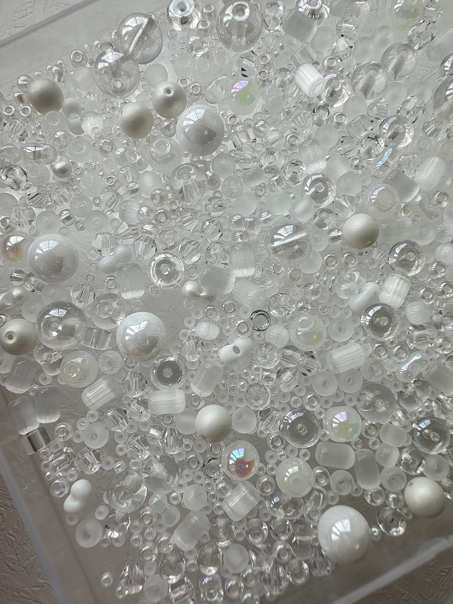 Mixed Bead Soup 50g/White and Clear