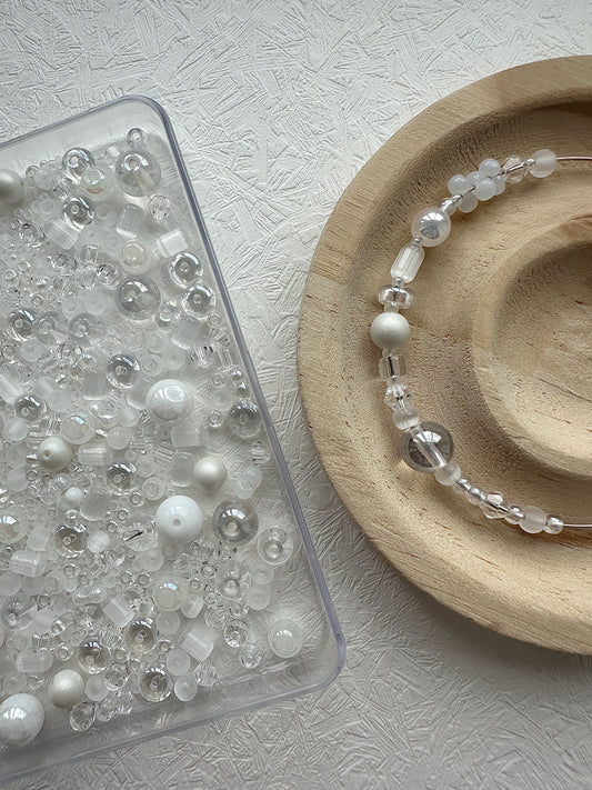 Mixed Bead Soup 50g/White and Clear