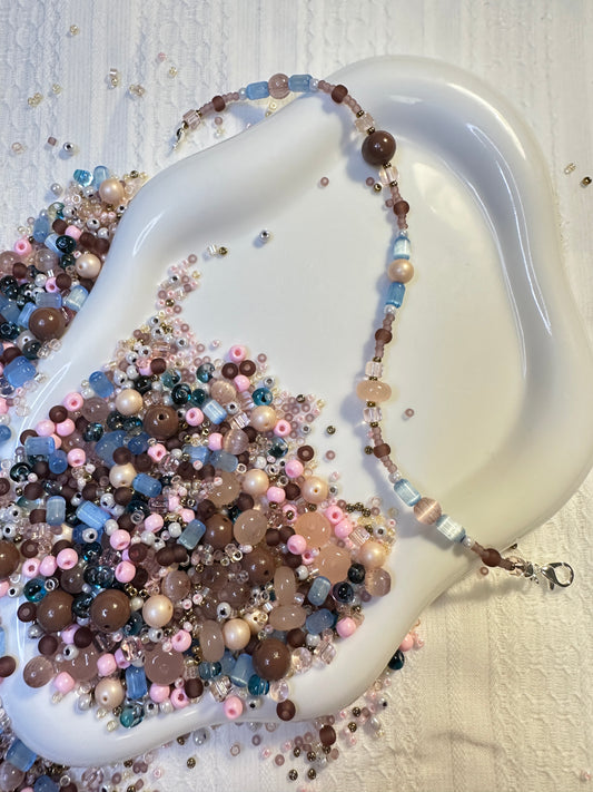 Velvet Palace 50/100g Mixed Beads