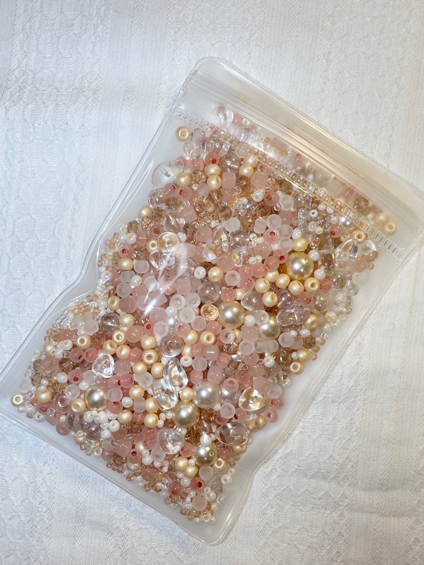 Champagne Cream 50/100g Mixed Beads