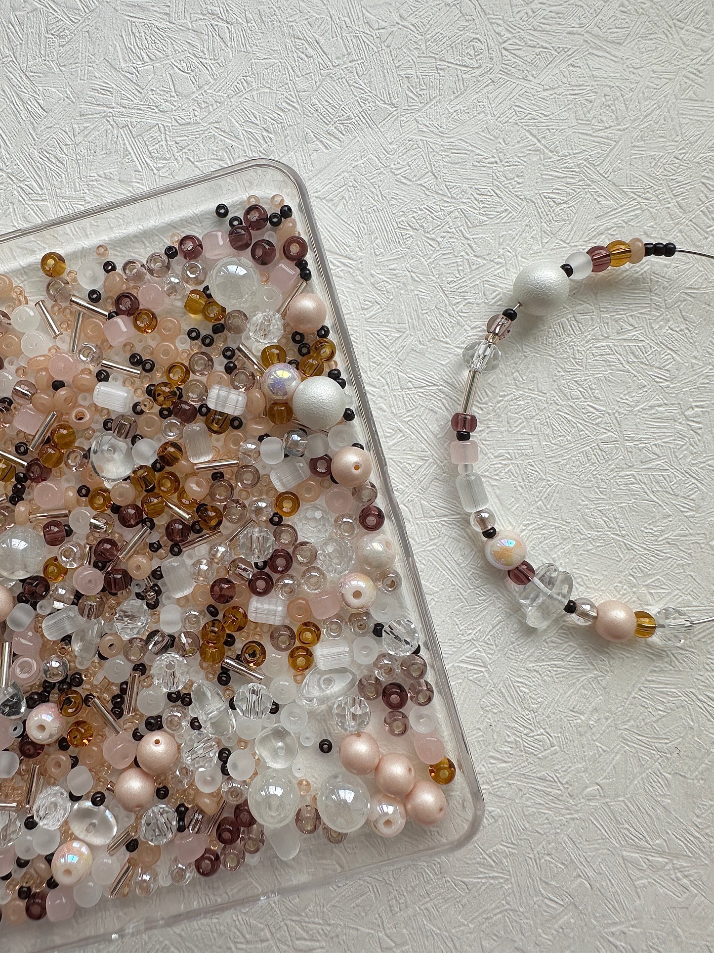 Beads Mixes 50g/Beige and Rose