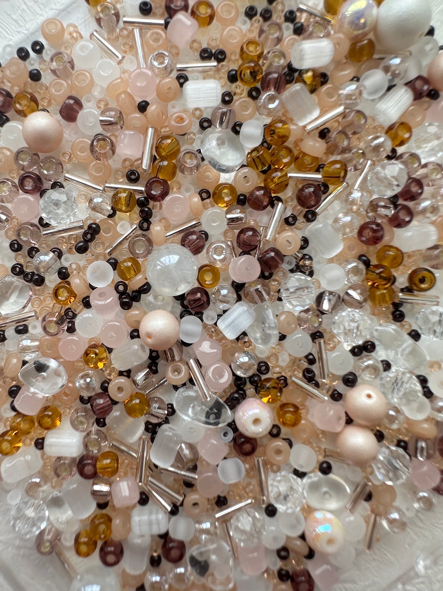 Beads Mixes 50g/Beige and Rose