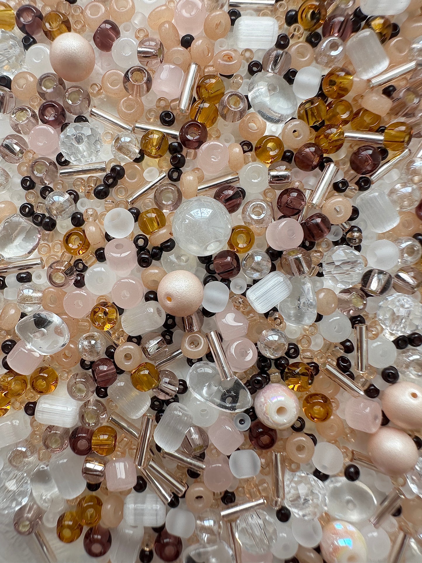 Beads Mixes 50g/Beige and Rose