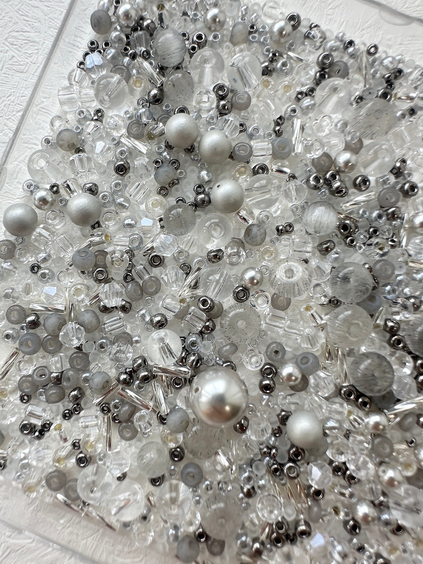Beads Mixes 50g/ Silver and Clear