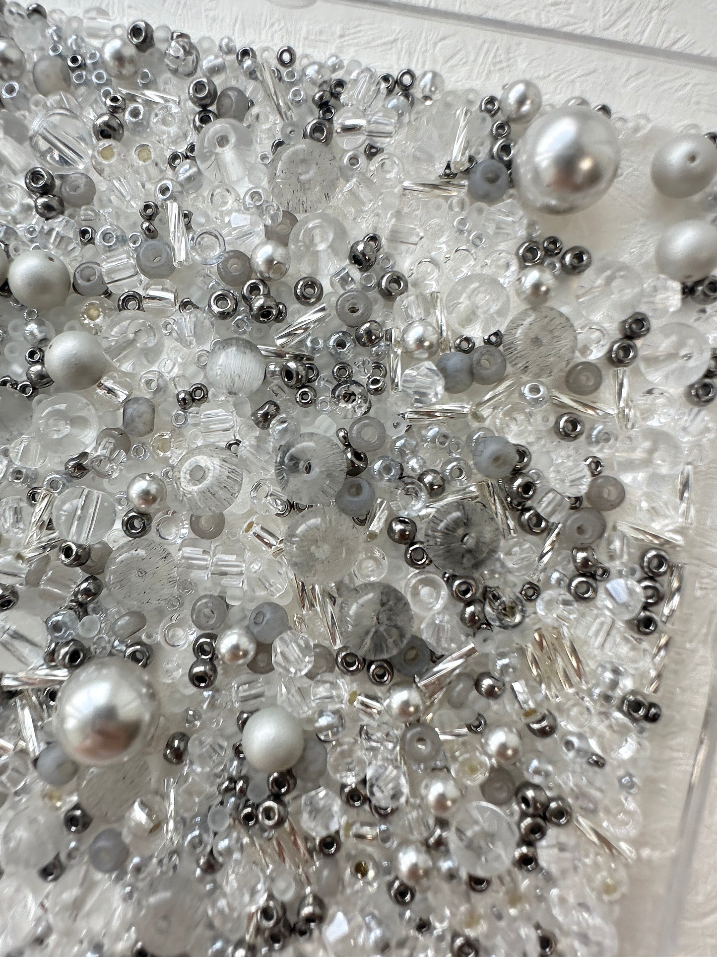 Beads Mixes 50g/ Silver and Clear