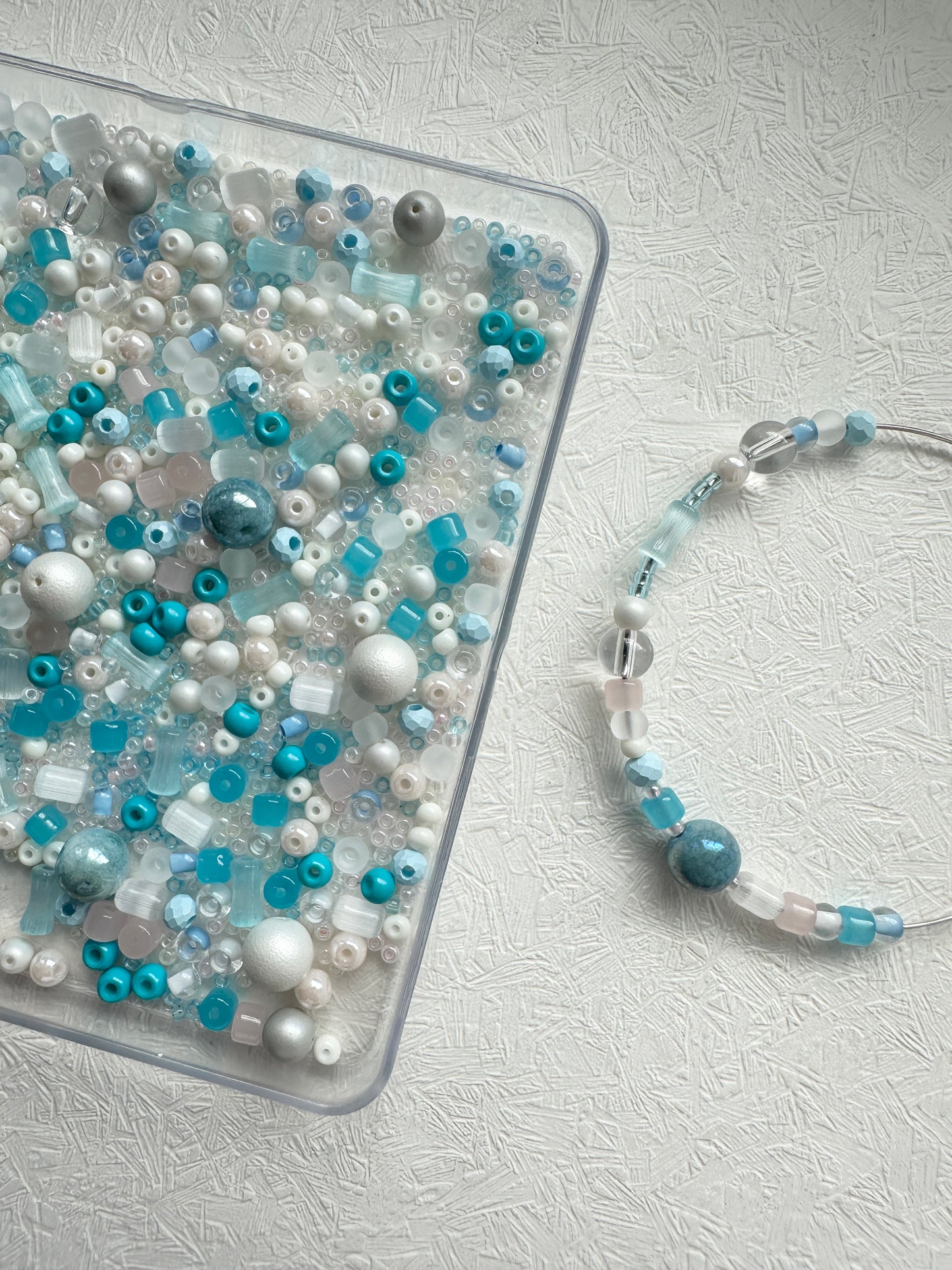 Beads Mixes 50g - White/Blue/Pink