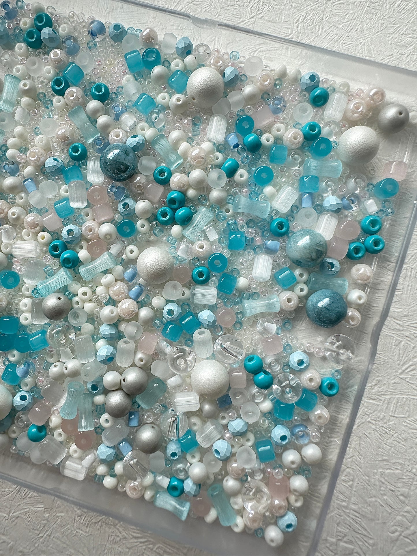 Beads Mixes 50g - White/Blue/Pink